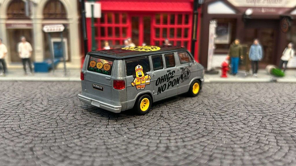 Tarmac Works Dodge Van OHIGE no PON