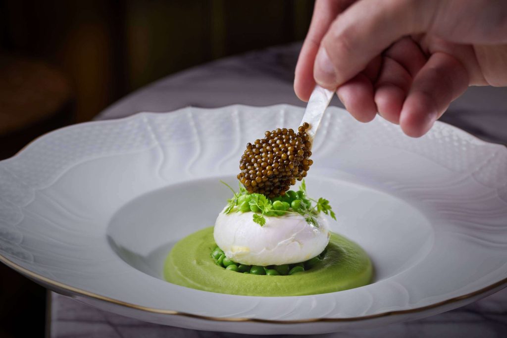 Qura Bar × Prunier魚子醬限定菜單