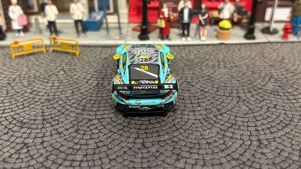 MINI GT Porsche 911 GT3 R #28 FIA GT World Cup 70th Macau Grand Prix HubAuto Racing