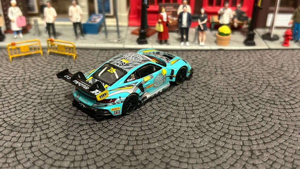 MINI GT Porsche 911 GT3 R #28 FIA GT World Cup 70th Macau Grand Prix HubAuto Racing