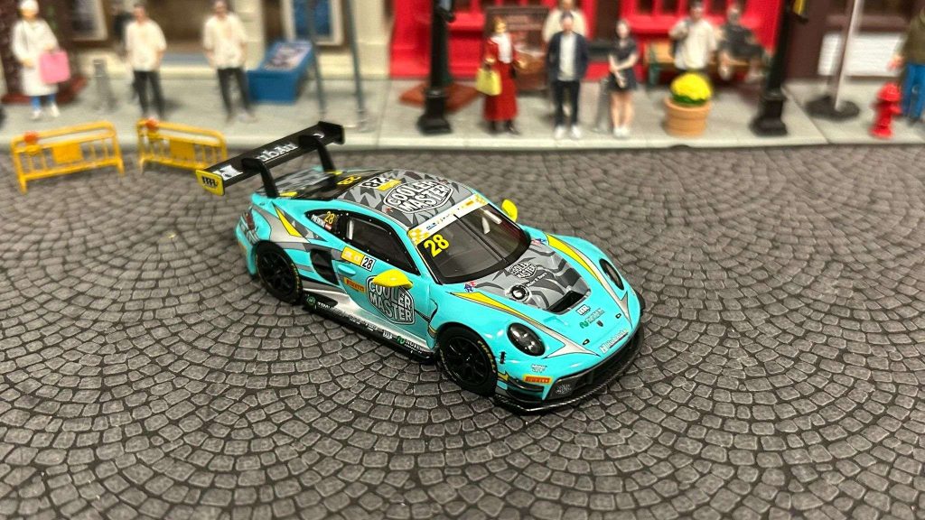 MINI GT Porsche 911 GT3 R #28 FIA GT World Cup 70th Macau Grand Prix HubAuto Racing