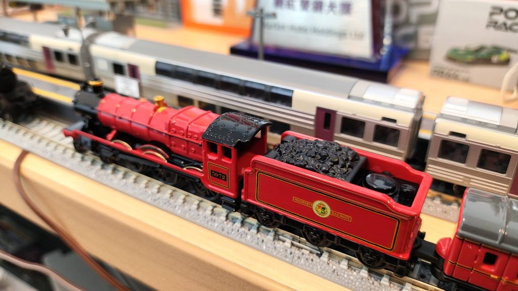 Tomica Premium Unlimited Harry Potter Hogwarts Express