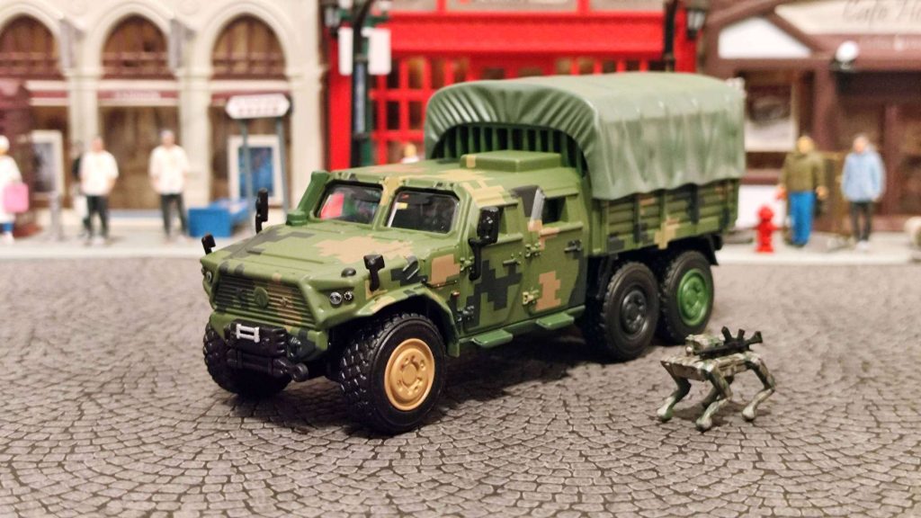 拓意第三代東風猛士裝甲車