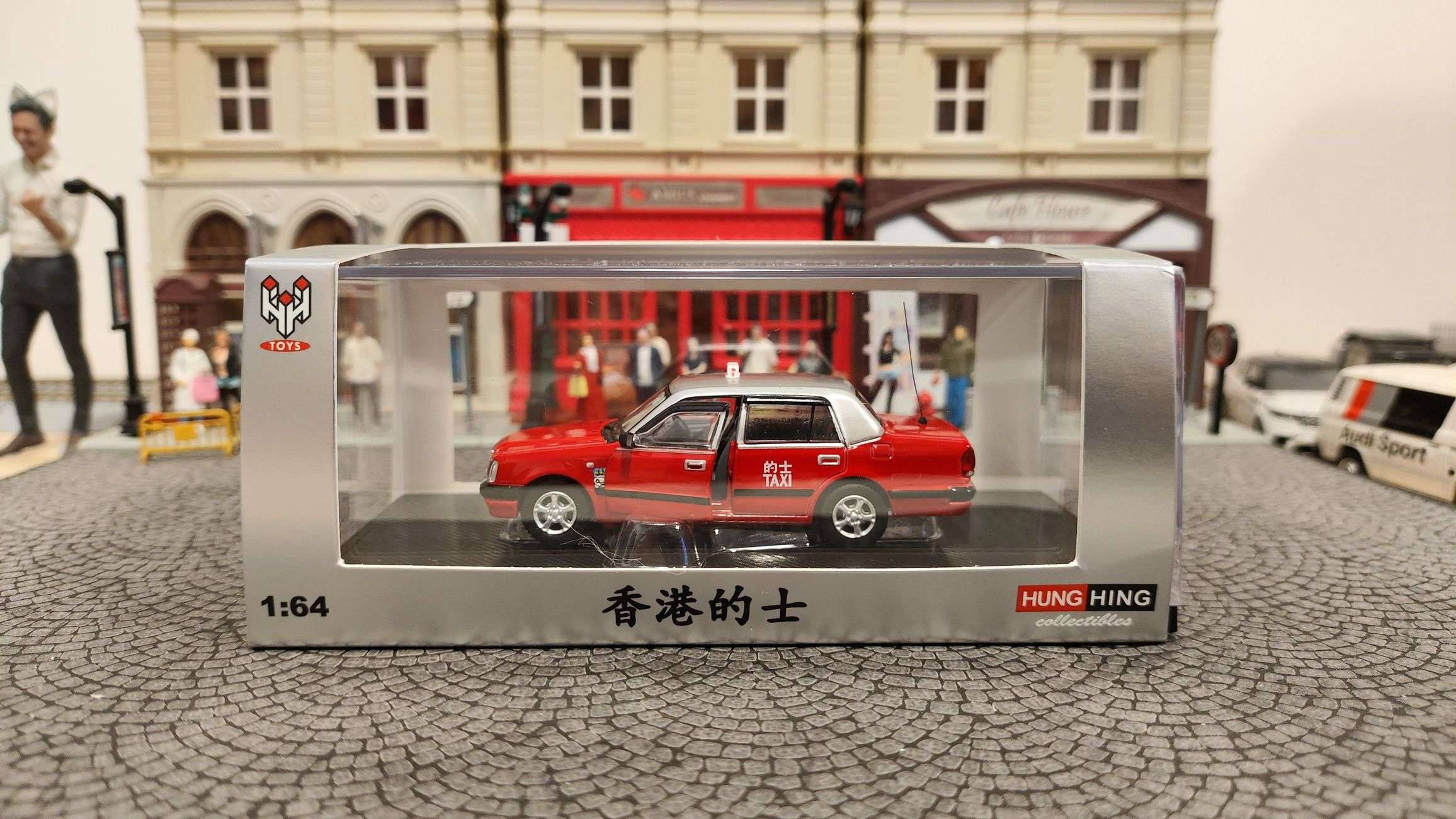Hung Hing Toys Toyota Crown Comfort Taxi