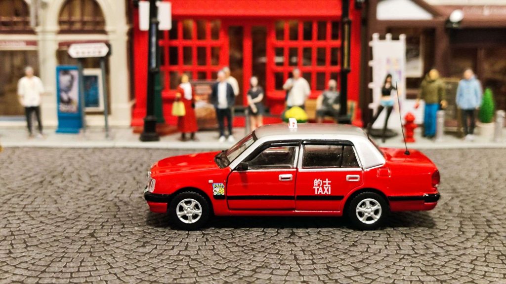 Hung Hing Toys Toyota Crown Comfort Taxi