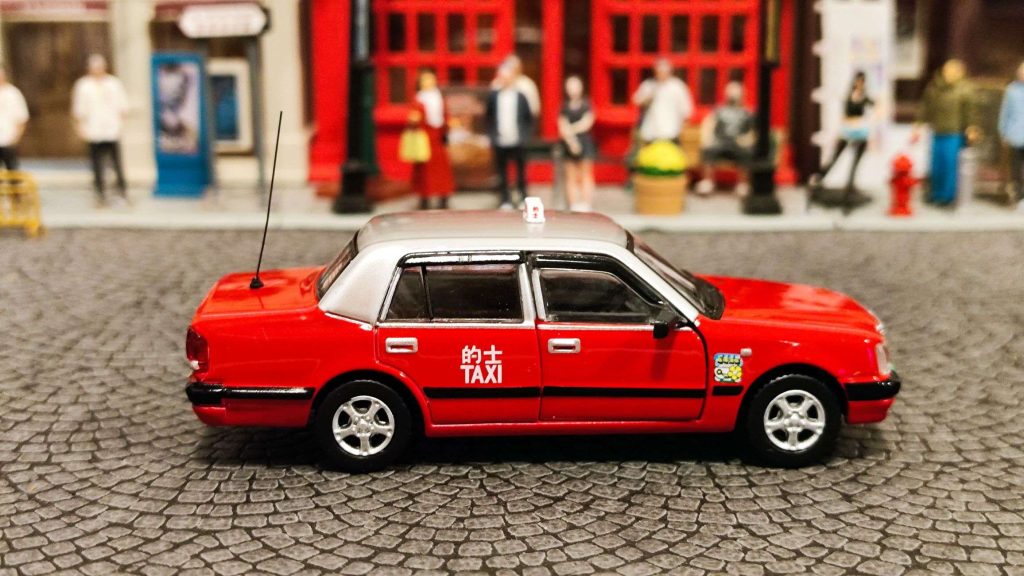 Hung Hing Toys Toyota Crown Comfort Taxi