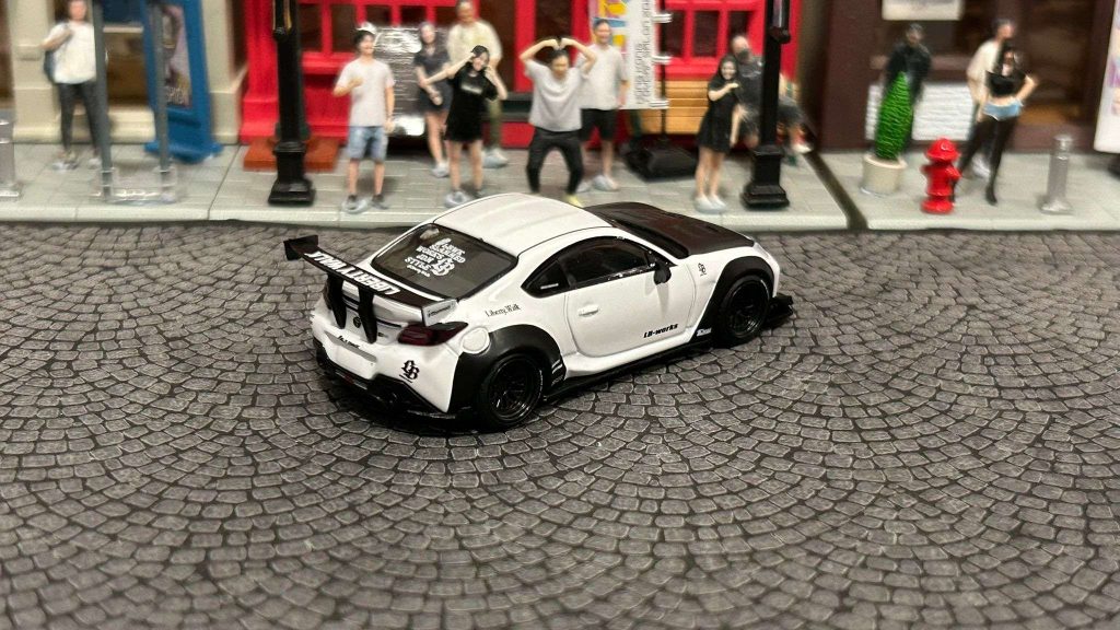 MINI GT Toyota GR86 LB Nation (White)