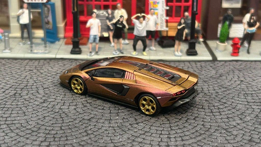 POP RACE Lamborghini Countach LPI 800-4