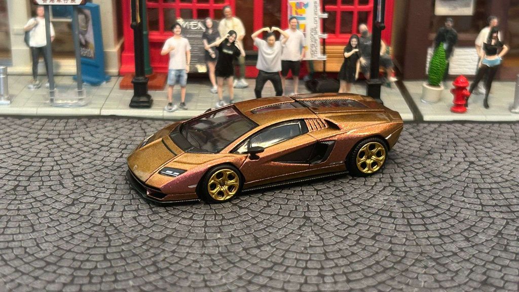 POP RACE Lamborghini Countach LPI 800-4