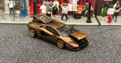 POP RACE Lamborghini Countach LPI 800-4