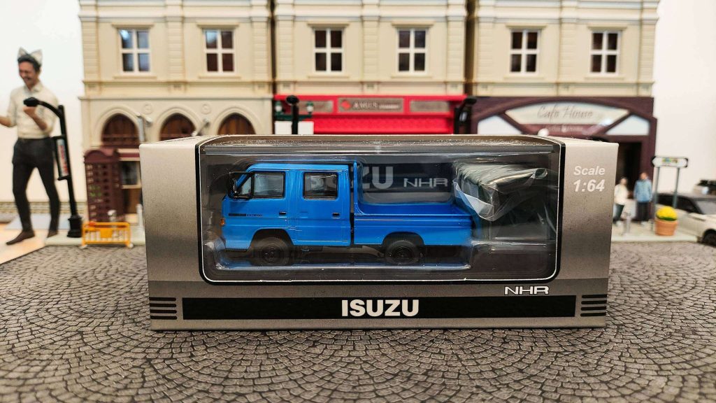 Model 1 Isuzu NHR 1987