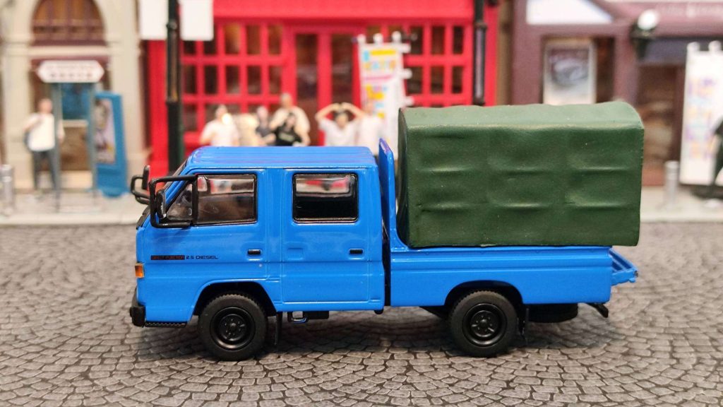 Model 1 Isuzu NHR 1987