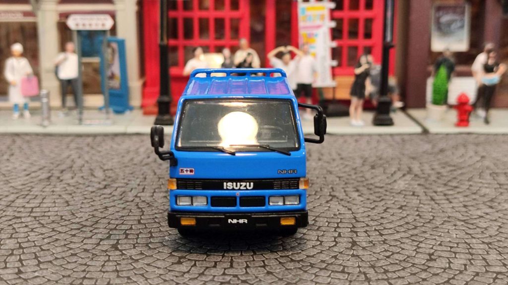 Model 1 Isuzu NHR 1987