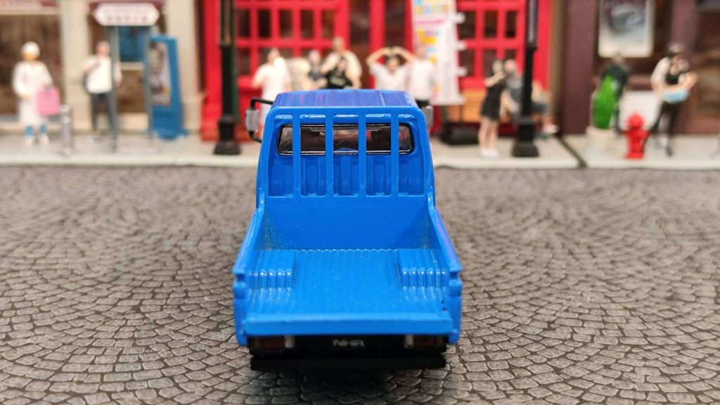 Model 1 Isuzu NHR 1987