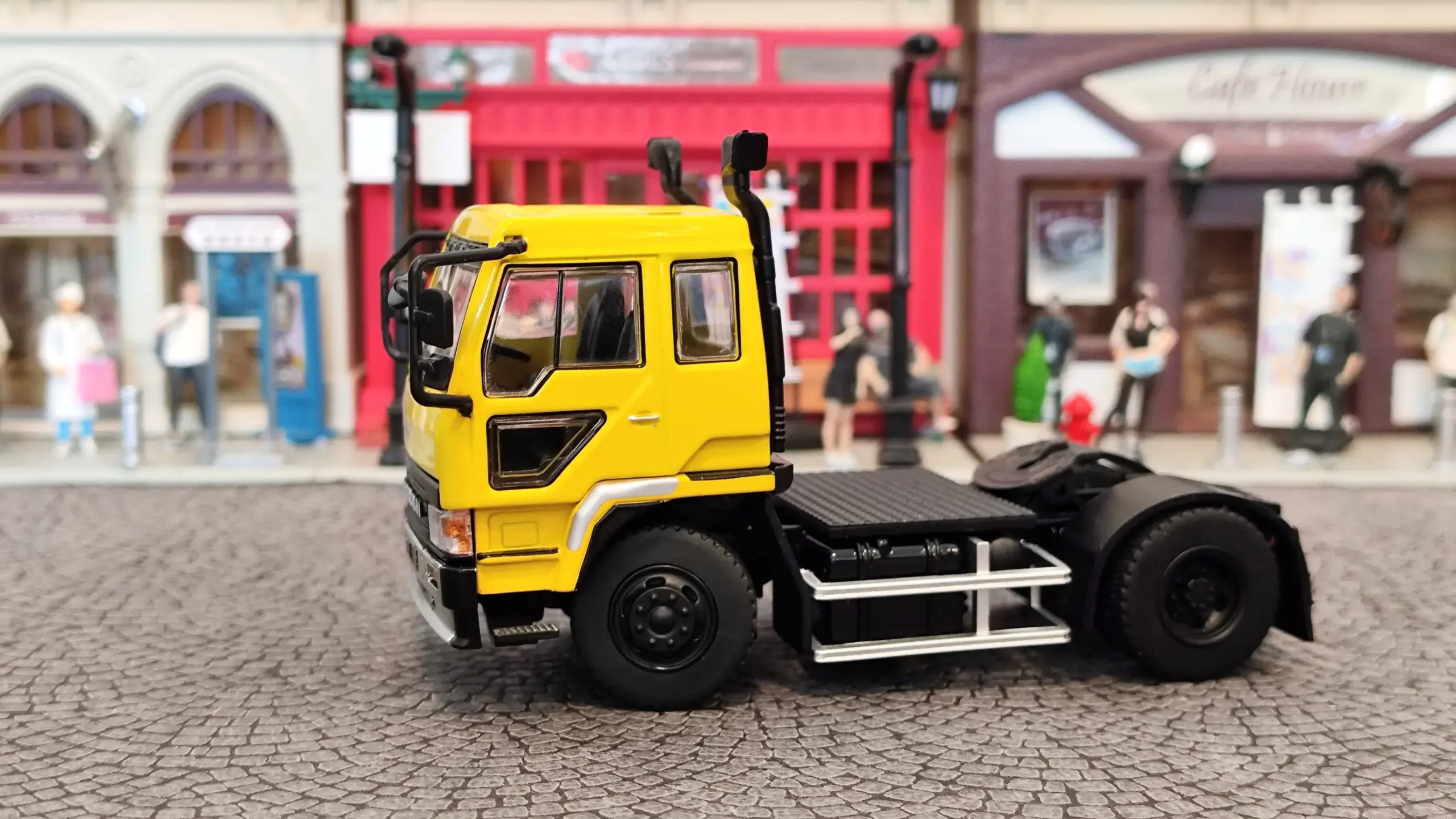 Model 1 Mitsubishi Fuso The Great