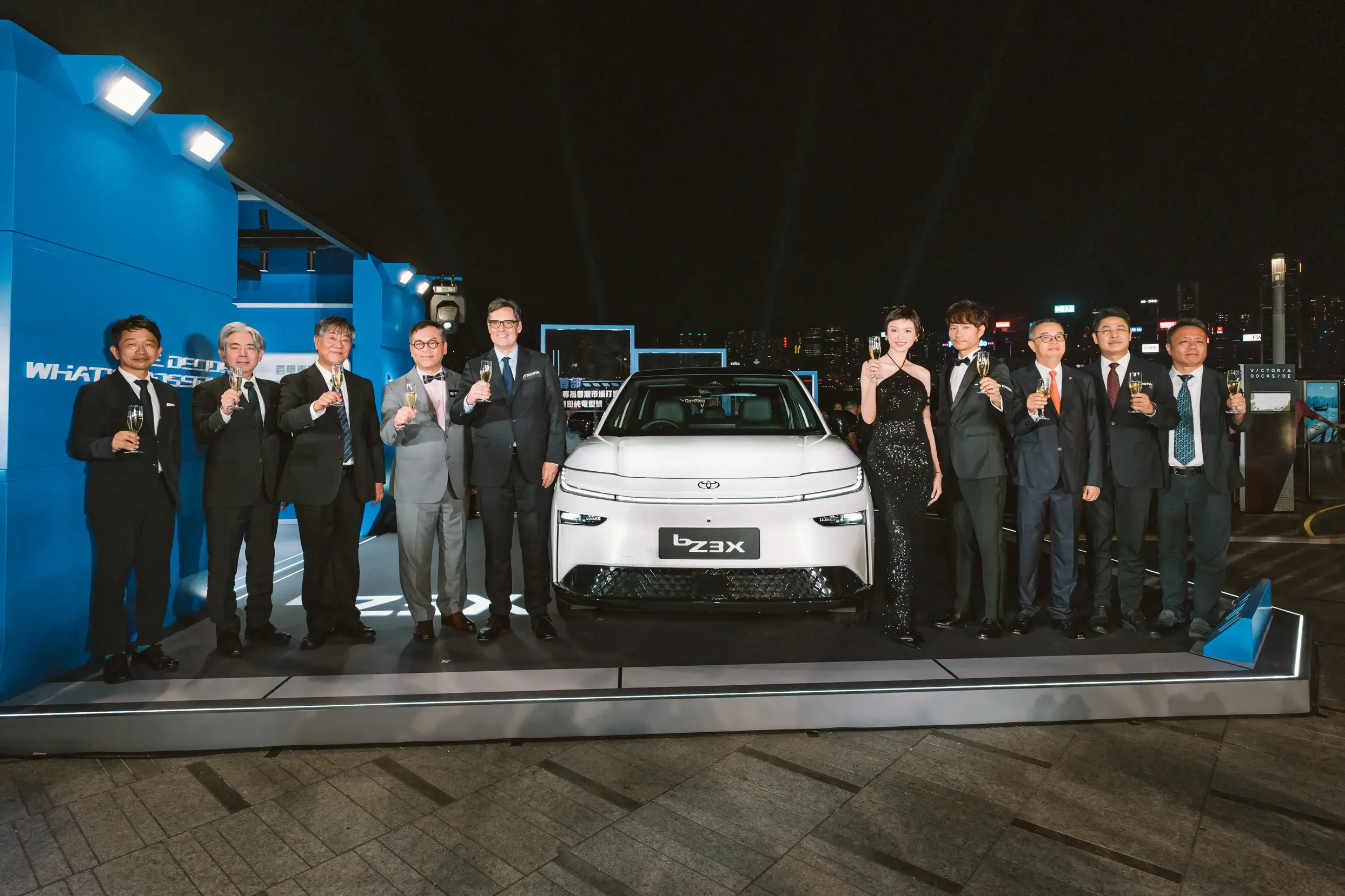 Toyota Motor Corporation China Division Tada san、Toyota Tsusho Corporation Hamada san、IEM (Intelligent ElectroMobility) Toyota China Takeda san、英之傑大中華區董事總經理劉啟成先生、英之傑亞太區行政總裁Mr. Phil Jenkins、王丹妮Louise、和泉素行Soko san、廣汽豐田執行副總經理文大力先生、廣汽豐田副總經理黃堅先生、廣汽豐田研究開發本部 產品企划部總監柳文斌先生