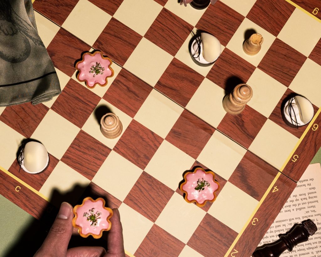 「英倫冬日節慶下午茶」——香水品牌 Penhaligon's X 中環美利酒店打造可以食的11款「香水」鹹甜點