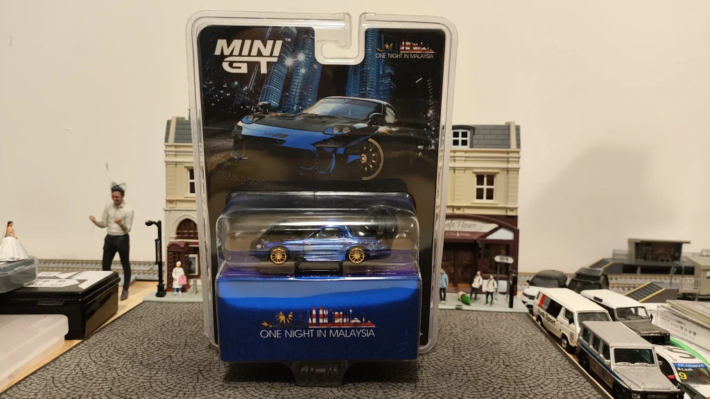 MINI GT Mazda RX-7 RE-Amemiya Chrome Blue One Night in Malaysia 2025

