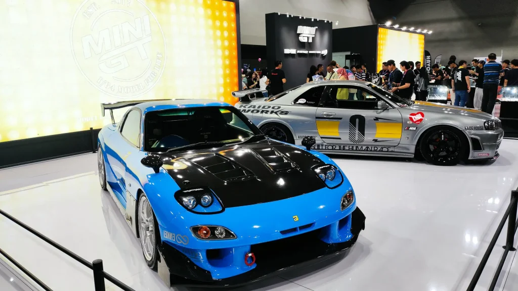 MINI GT Mazda RX-7 RE-Amemiya Chrome Blue One Night in Malaysia 2025