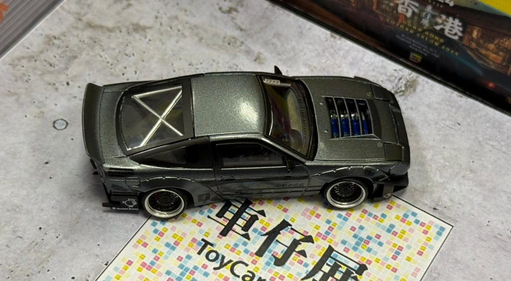 Micro Turbo 180SX Rocket Bunny呈現細比例跳燈情意結,高度還原真身