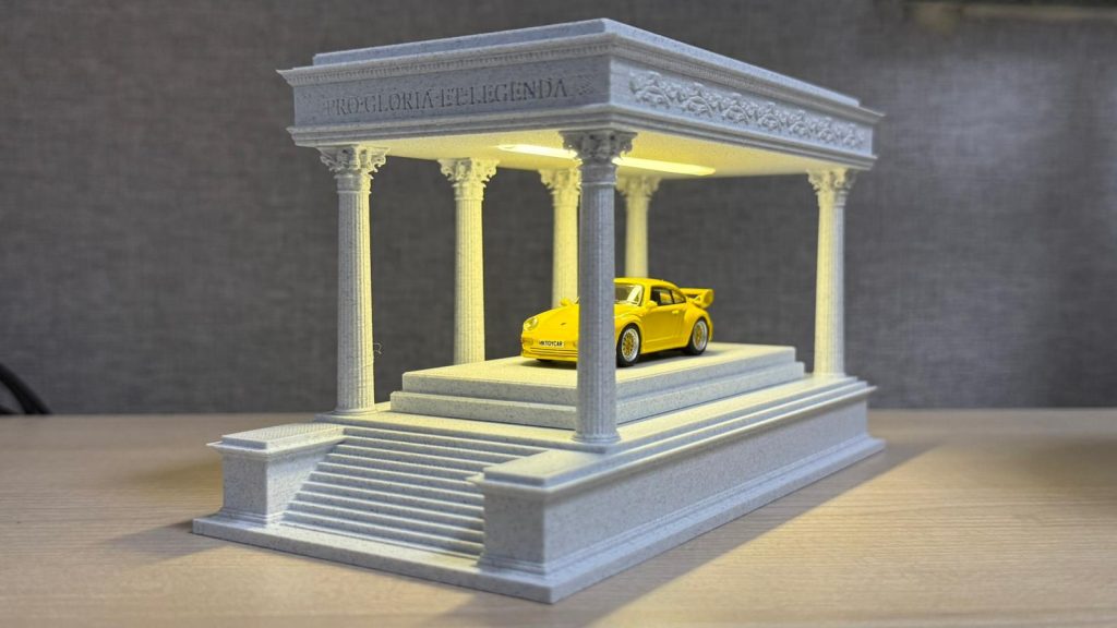 2025年新成立品牌Hot Puff打造「歐式神殿」風格模型車庫，售價RMB188的「傳奇車庫」實物上手評測