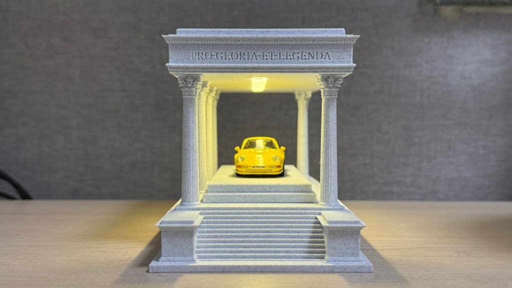 2025年新成立品牌Hot Puff打造「歐式神殿」風格模型車庫，售價RMB188的「傳奇車庫」實物上手評測