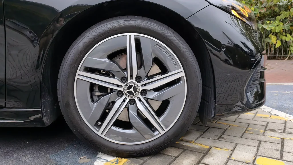 Mercedes-Benz CLA 250+ AMG Line