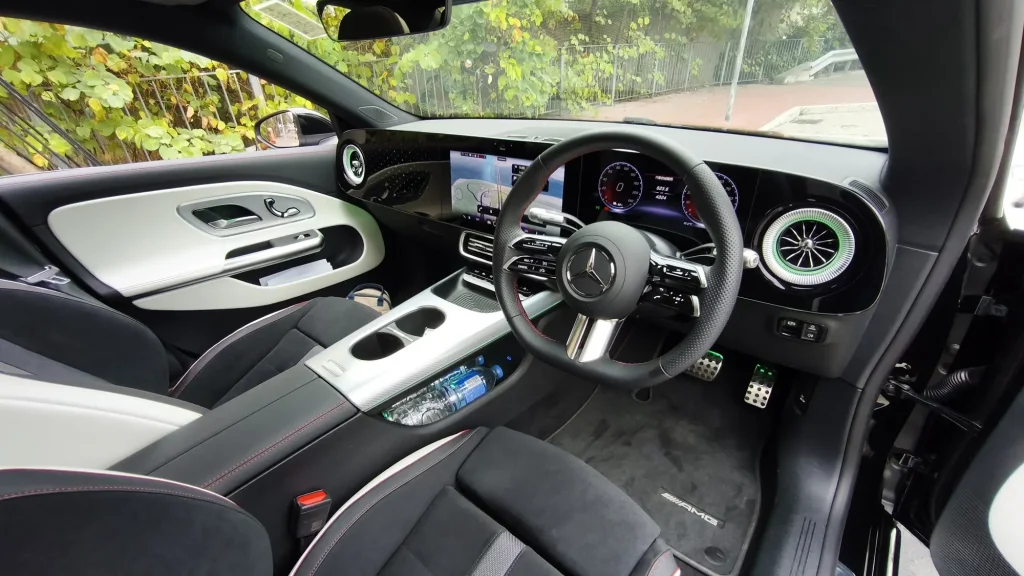 Mercedes-Benz CLA 250+ AMG Line