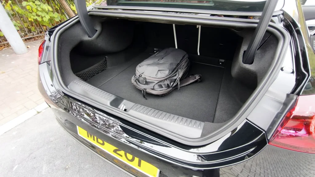 Mercedes-Benz CLA 250+ AMG Line