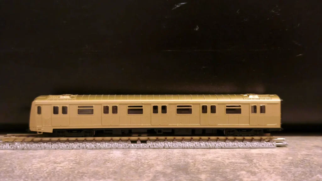 港鐵N Scale 金裝車頭首發限量版M車 