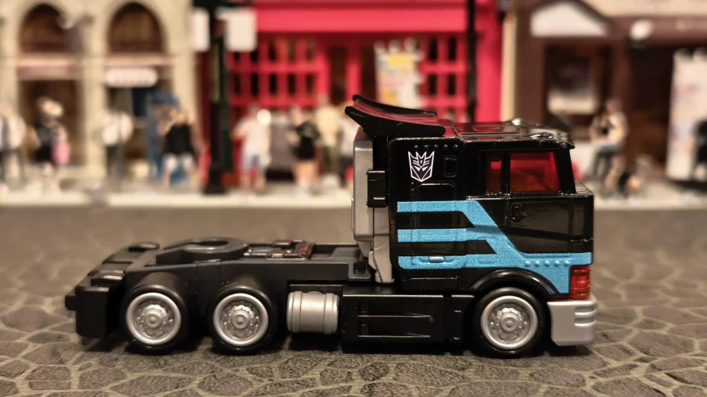 Blokees Tranformers Nemesis Prime