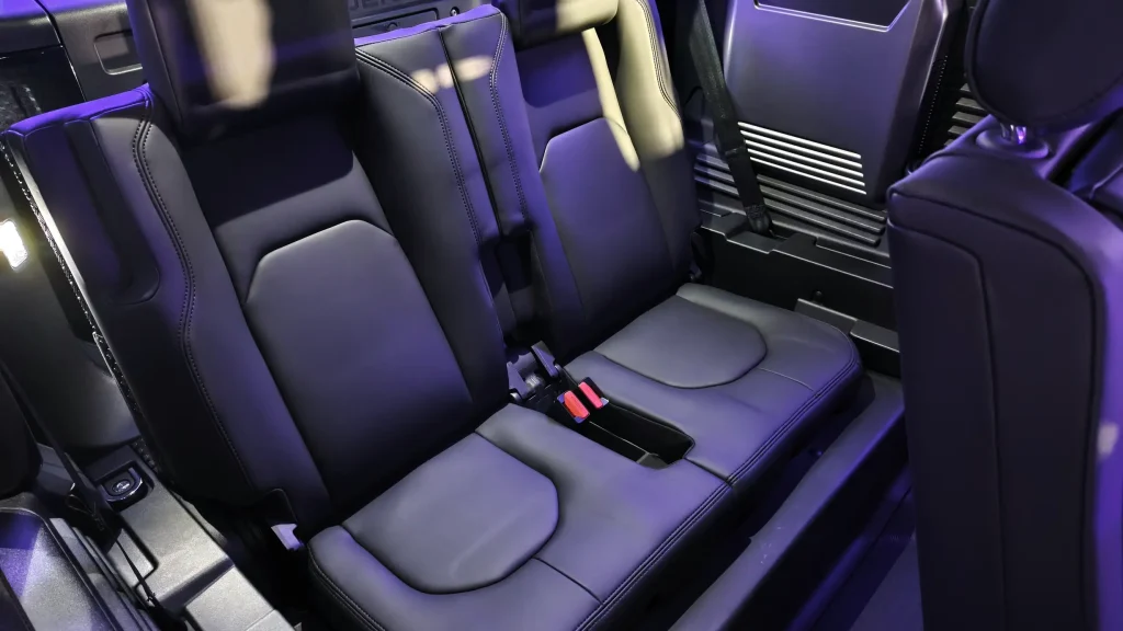 Land Rover Defender The Peak Edition