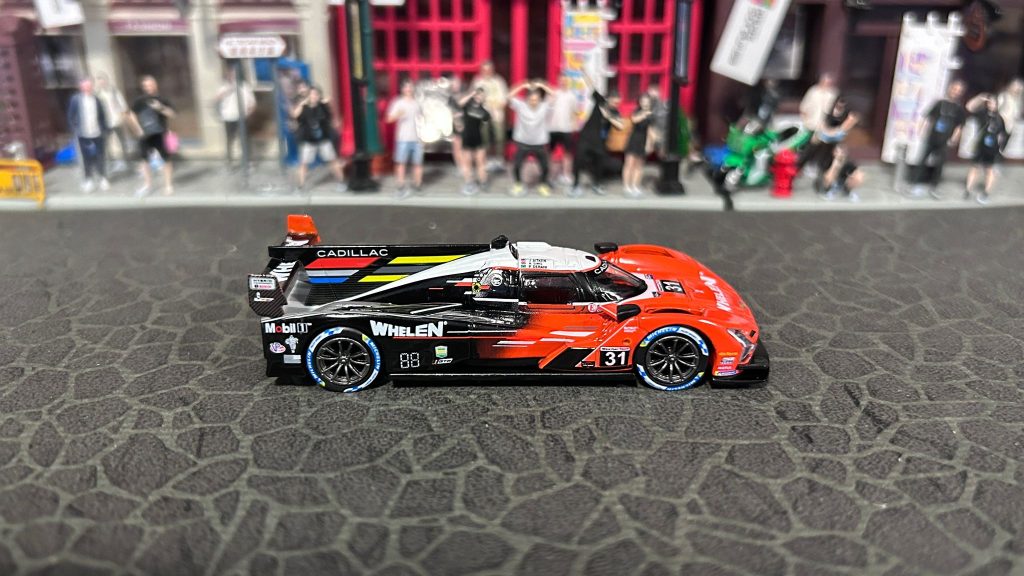 Mini GT Cadillac V-Series.R