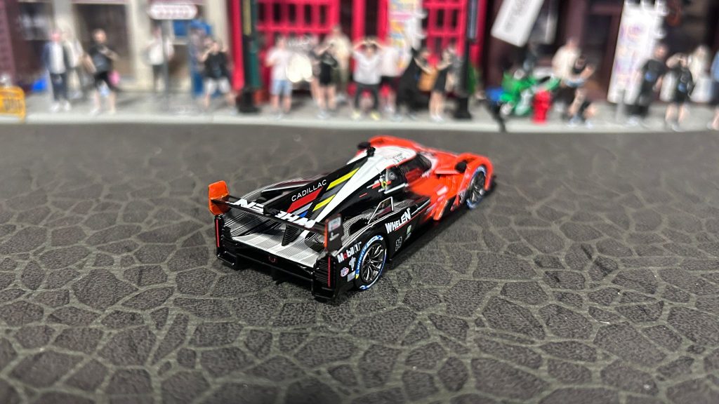 Mini GT Cadillac V-Series.R