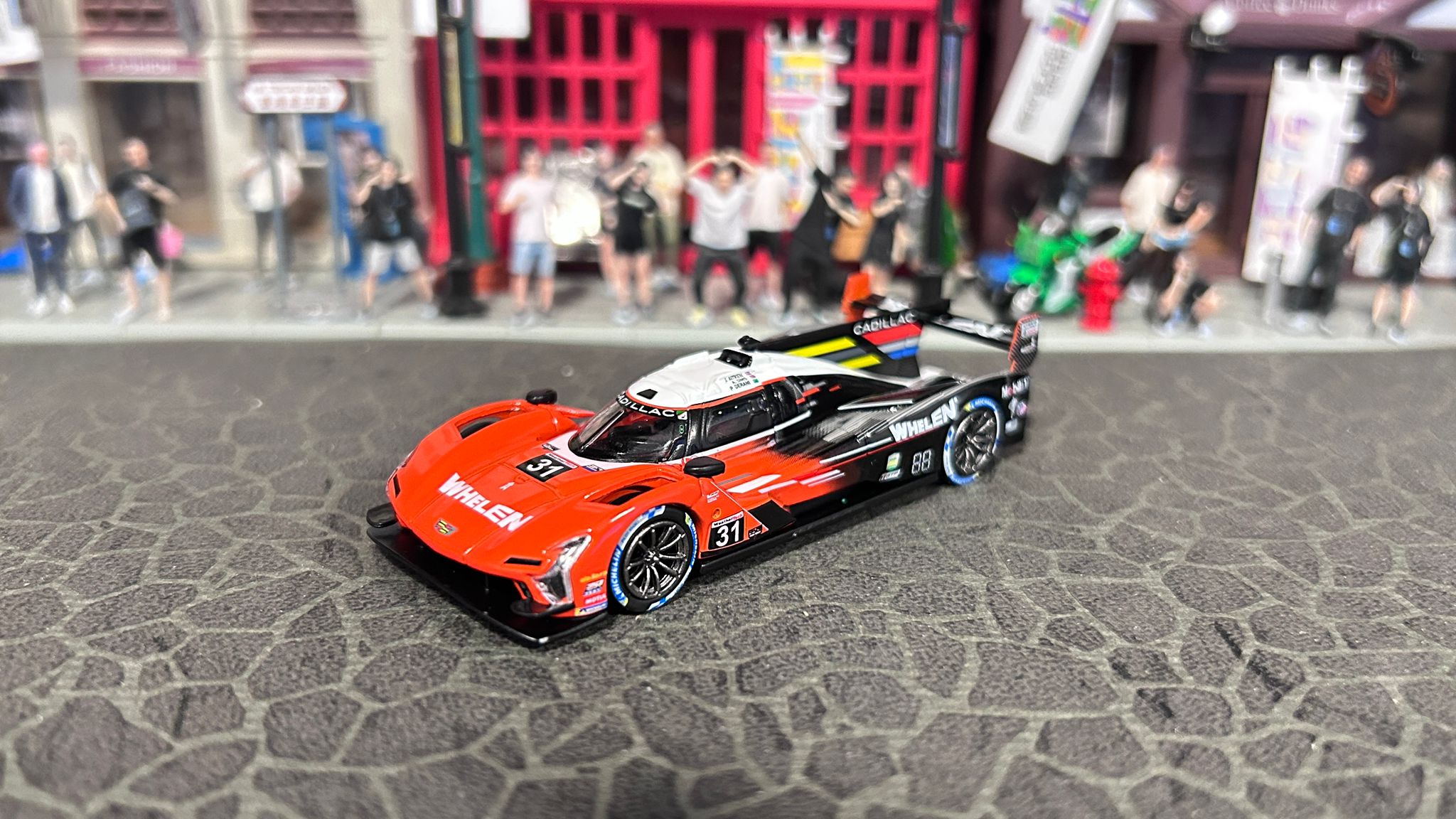 Mini GT Cadillac V-Series.R