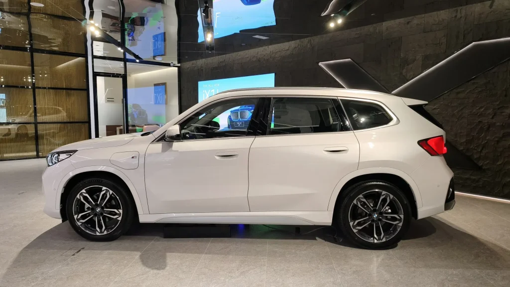 BMW iX1 eDrive20L M Sport 