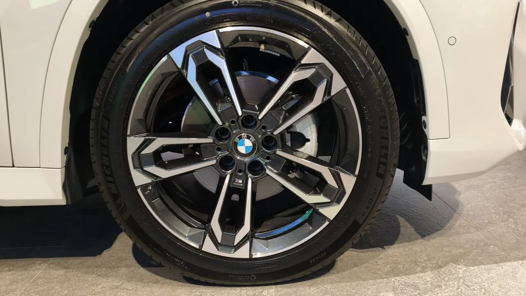 BMW iX1 eDrive20L M Sport 