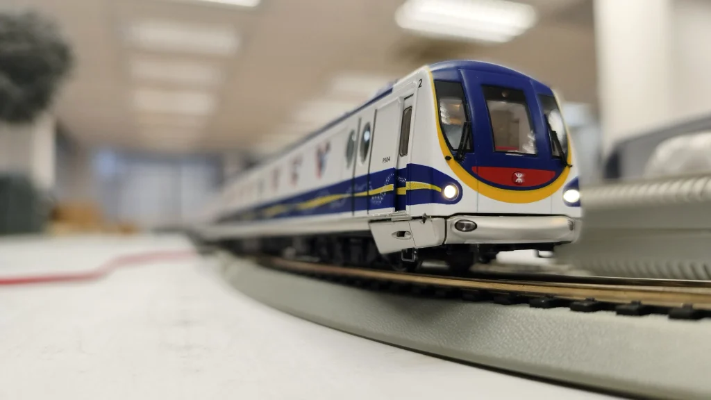 港鐵1:87迪士尼綫動力列車模型