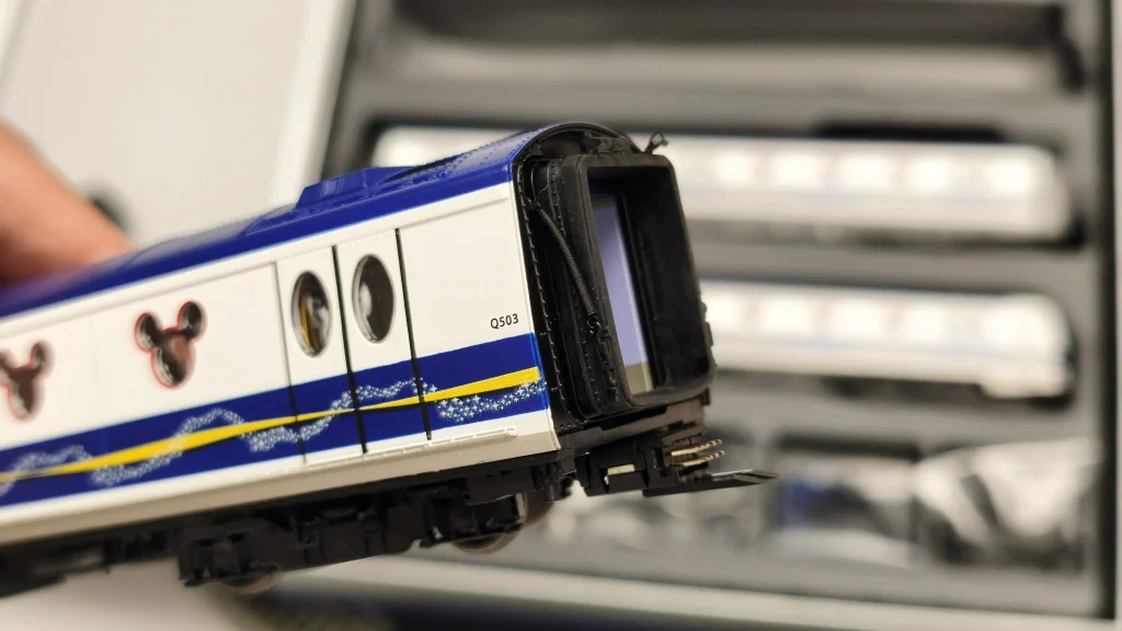 港鐵1:87迪士尼綫動力列車模型