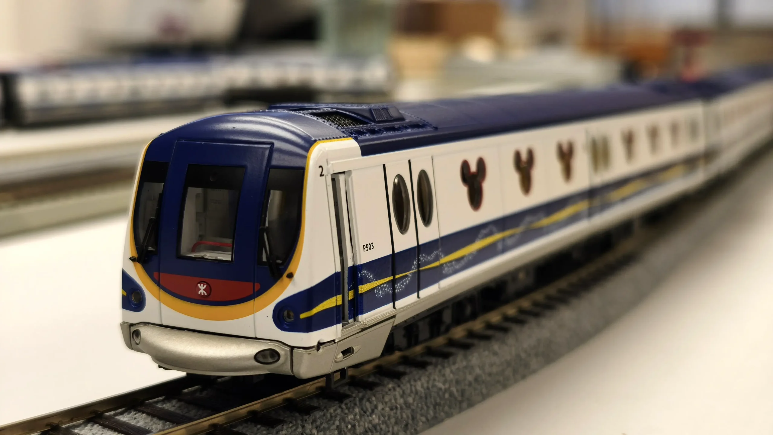 港鐵1:87迪士尼綫動力列車模型