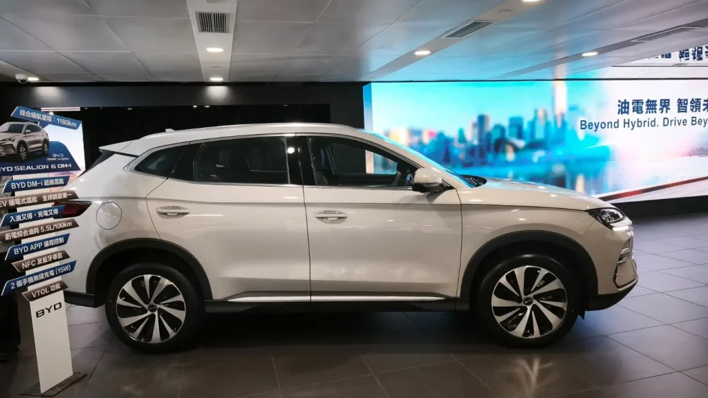 BYD Sealion 6 DM-i 