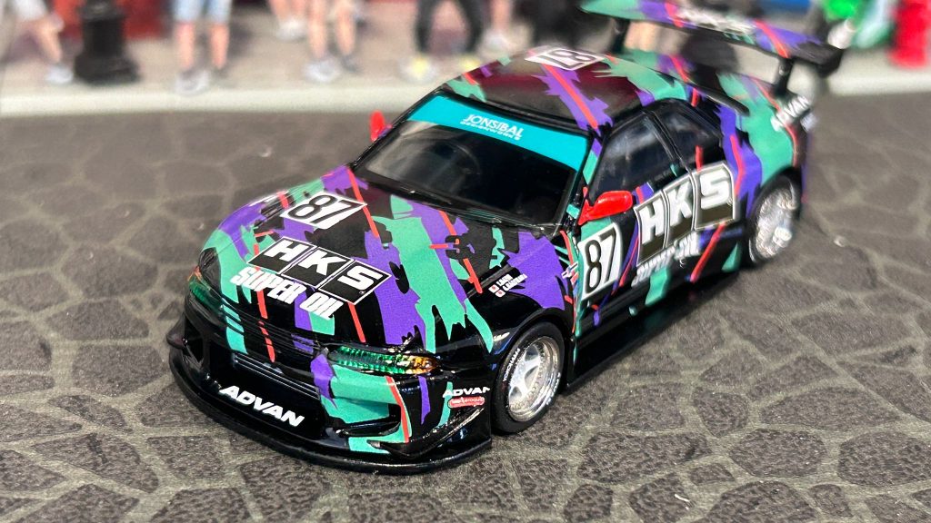 Tarmac Works Nissan Skyline GT-R (R32)