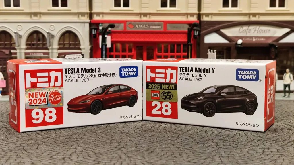 Tomica Tesla Model 3 & Model Y