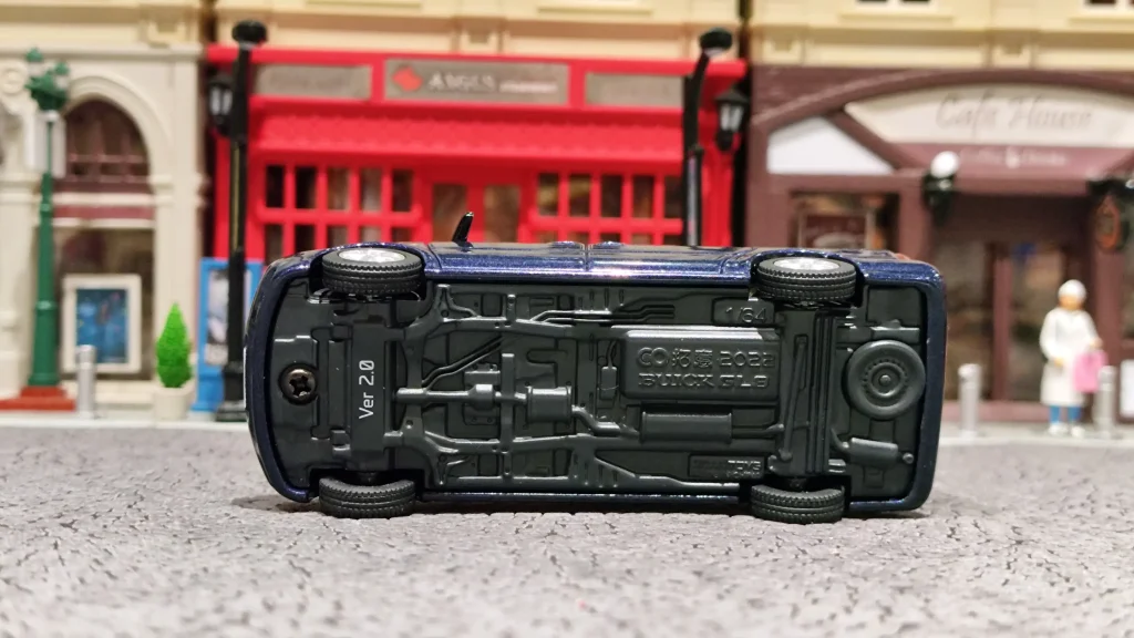 Xcartoys Buick GL8