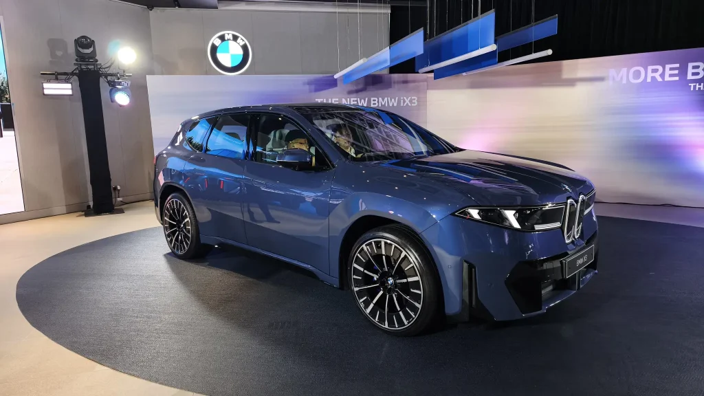 BMW iX3
