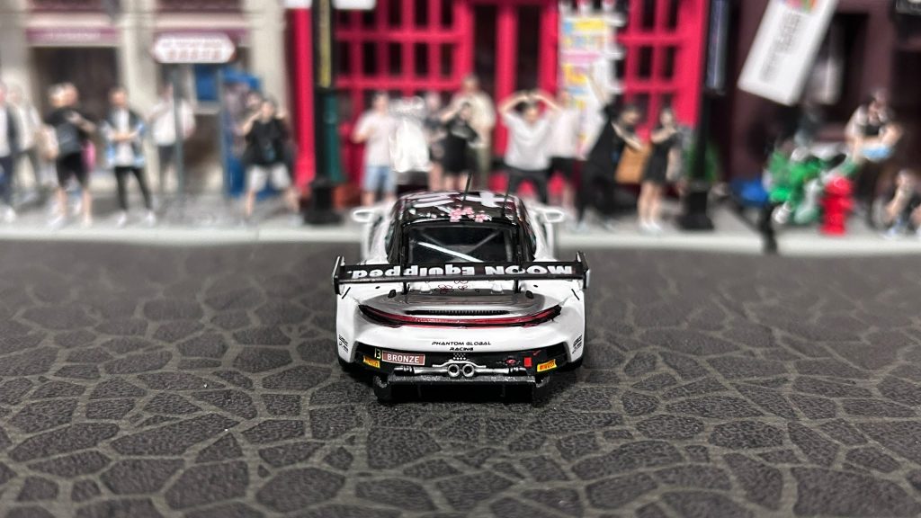 Tarmac Works Porsche 911 GT3 R #13