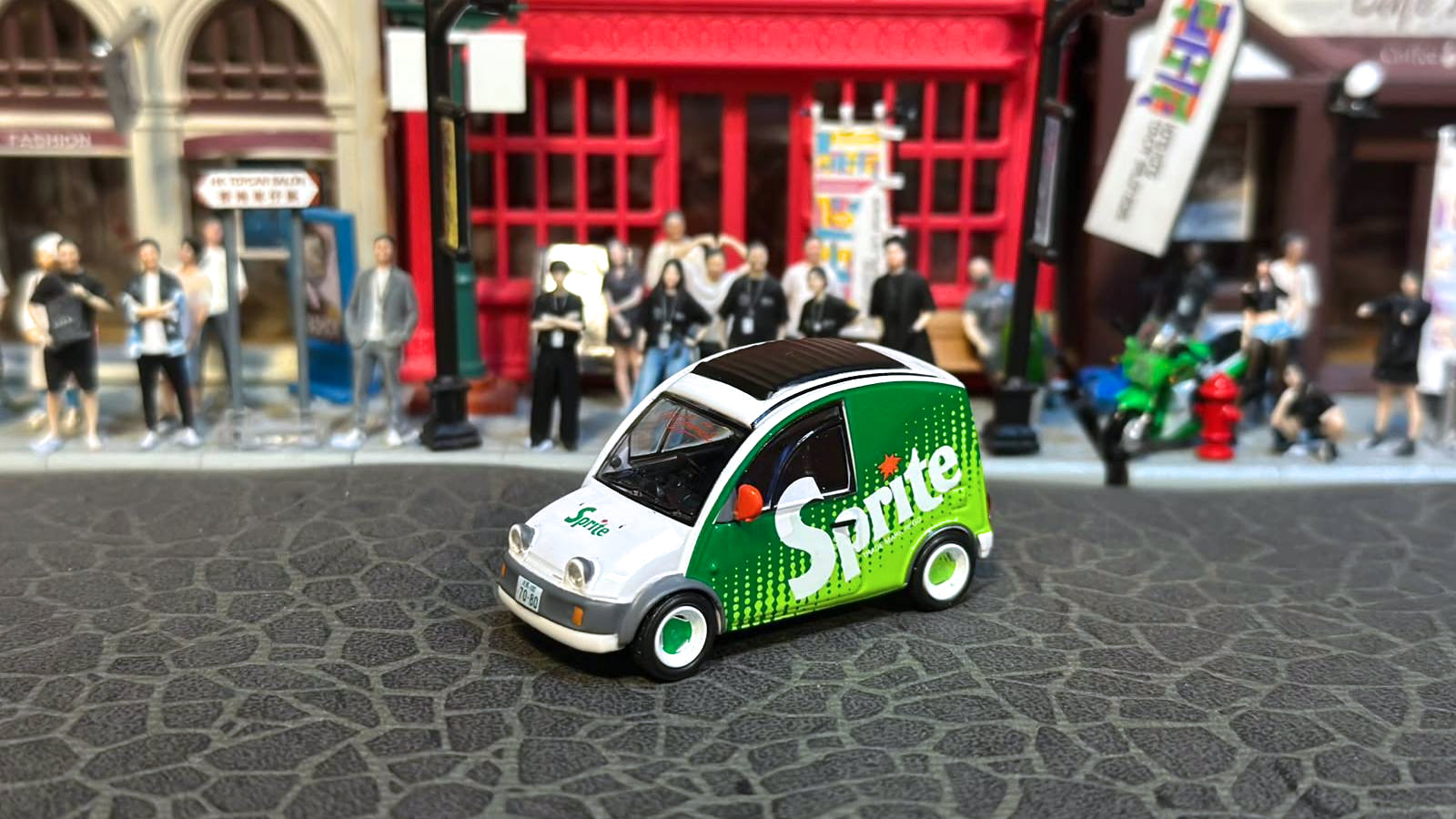 甜美可愛 – Tarmac Works Nissan S-Cargo Sprite